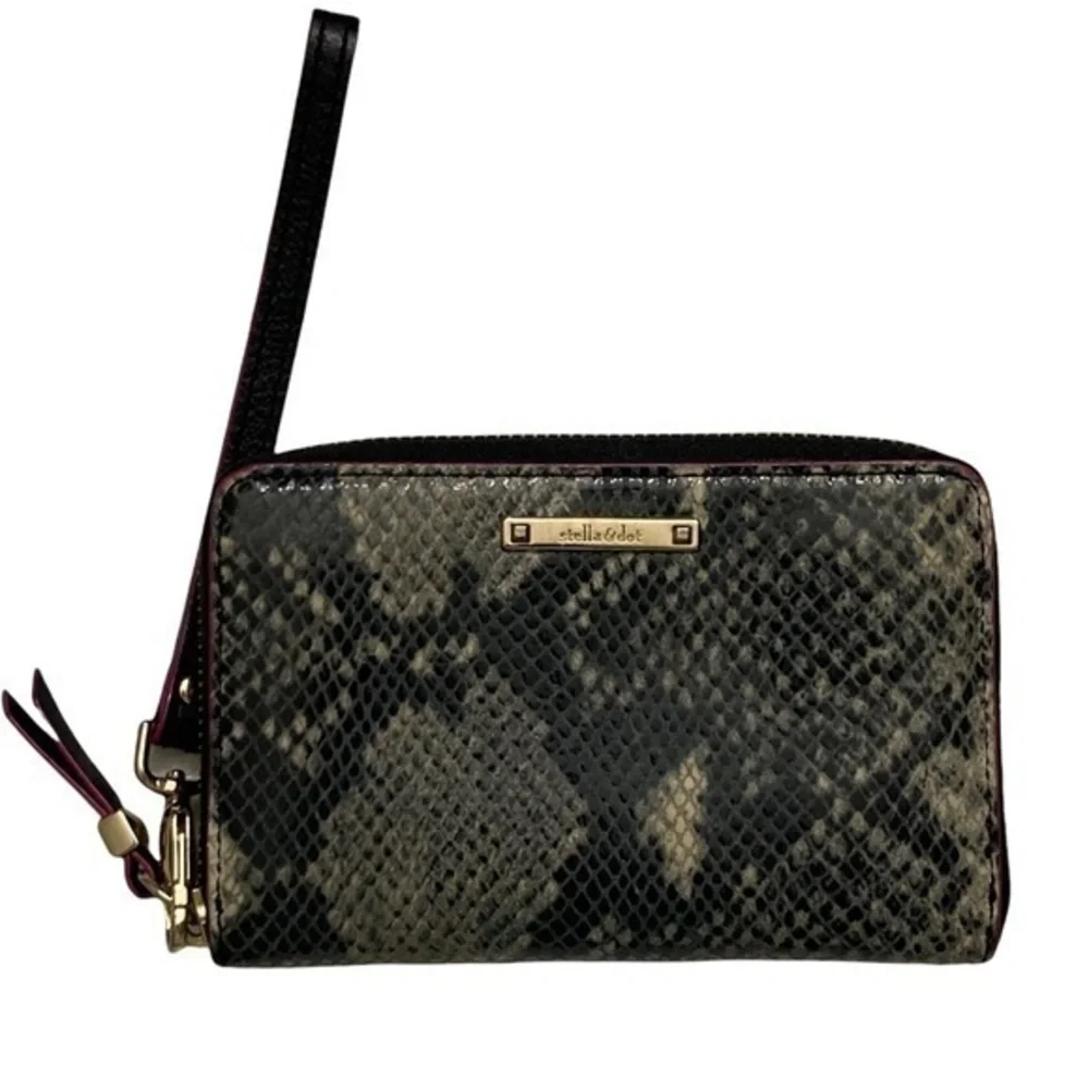 Stella & dot python embossed leather wristlet wallet